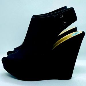 Chinese Laundry slingback platform wedge 8.5